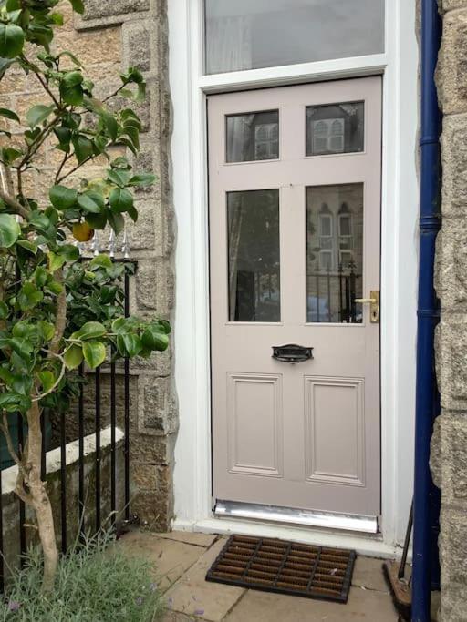Lovely 1 Bed Flat In Victorian House 300M Seafront Penzance Exterior foto
